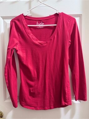 Veto Long Sleeve V-Neck Top in Bright Pink